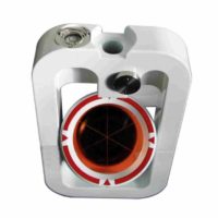 Prisme métallique GPR-SE « Leica » avec pointe, niveau à bulle et pointe de piquetage