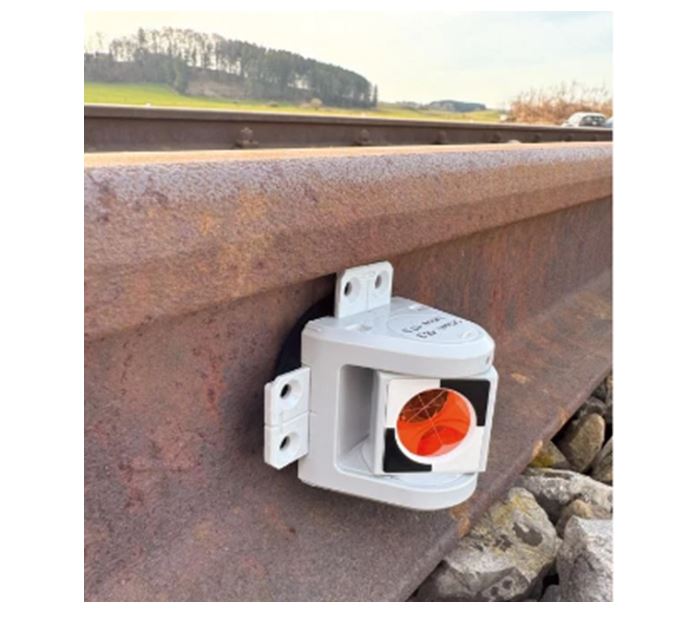 Prisma für Gleismonitoring RSMP380, grau, mit Magnet, von Rothbucher Systeme – Bild 2
